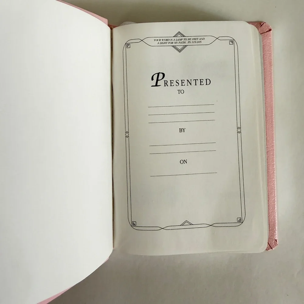 NOS Zondervan NIV Tiny Testament Pink Leatherette Bible Hallmark Gift Box - Picture 4 of 9